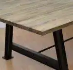 table-bois-pietement-chevrons-noirs-cheron