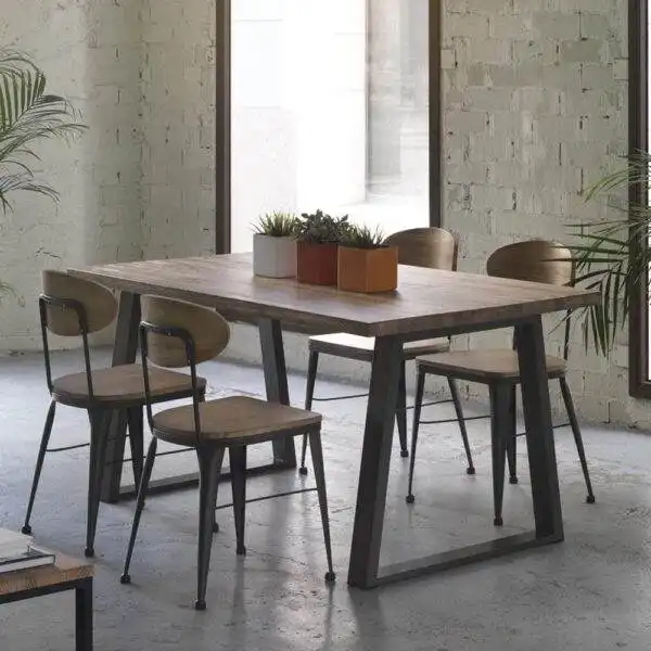 mobilier-restaurant-bois-table-pin-massif-barry