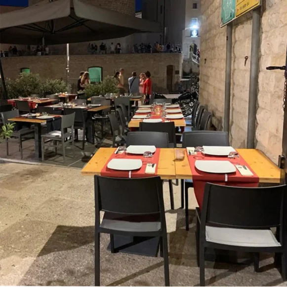 Mobilier-restaurant-bar-hotel-sledge