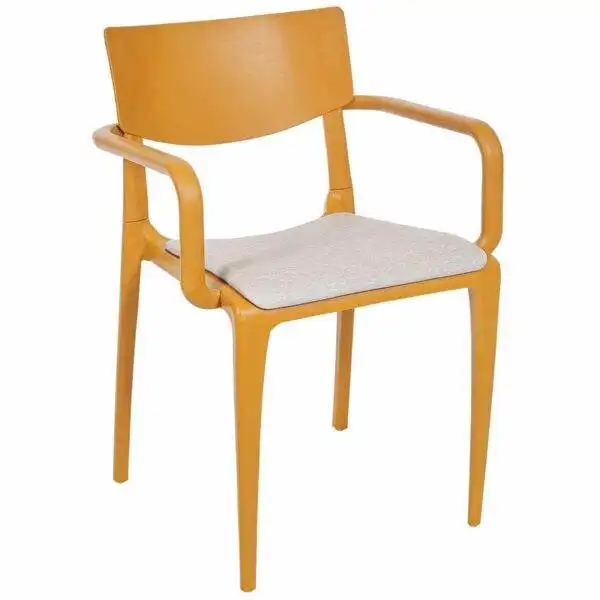 Fauteuil-terrasse-restaurant-bar-empilable-jaune-coussin-Ton-Pad