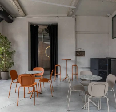 Mobilier-design-restaurant-tables-chaises